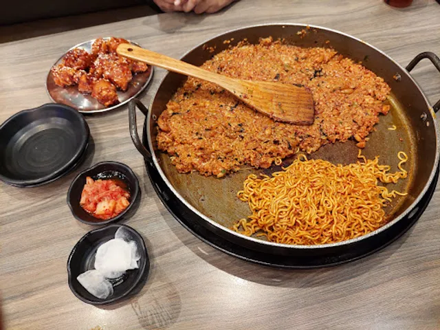 Mr Dakgalbi Melawati Mall