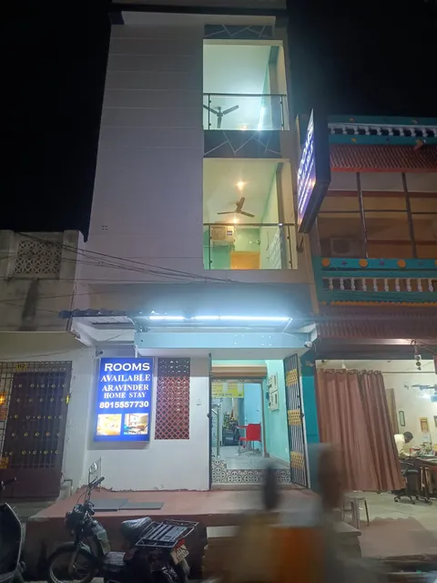 Aravinder Home Stay
