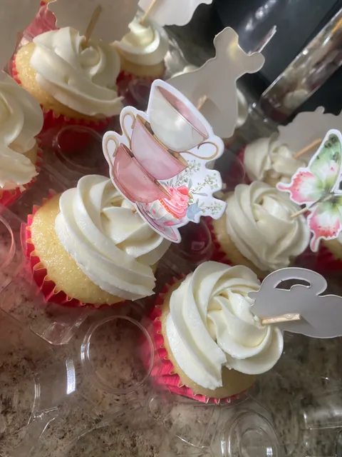 JDelights Cakery & Confections