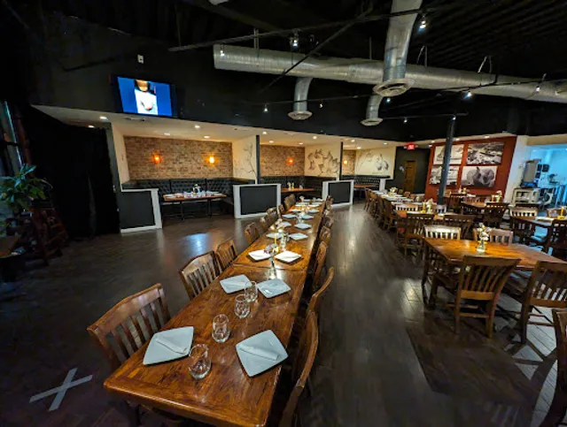 SriThai: Thai Kitchen and Sushi Bar (Duluth)