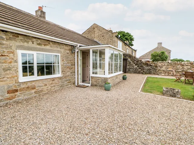 Hury Lodge Holiday Cottage