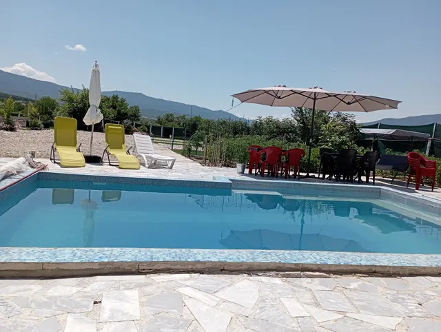 Sunny Paradise Campsite