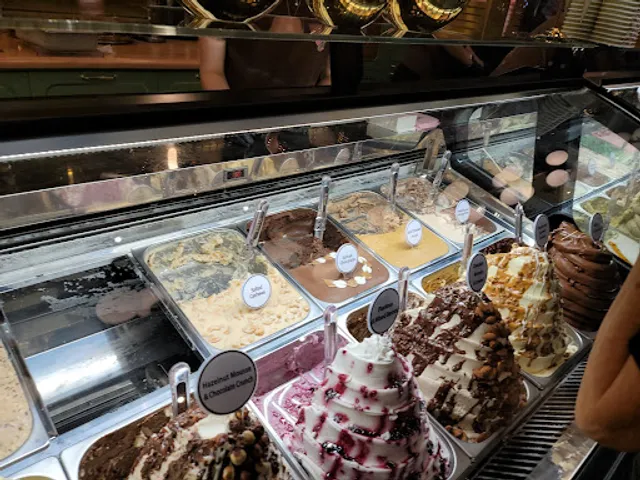 Anita La Mamma del Gelato