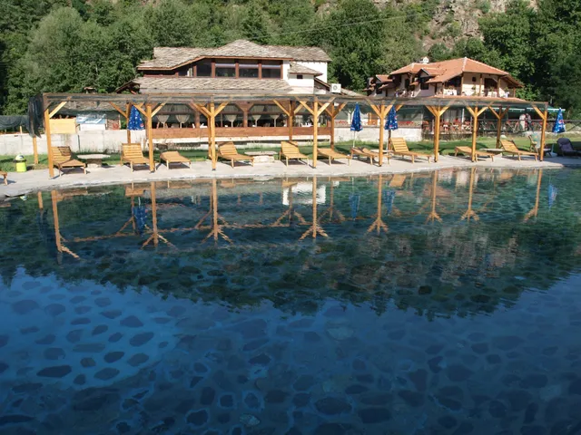 Хотел Петрелийски