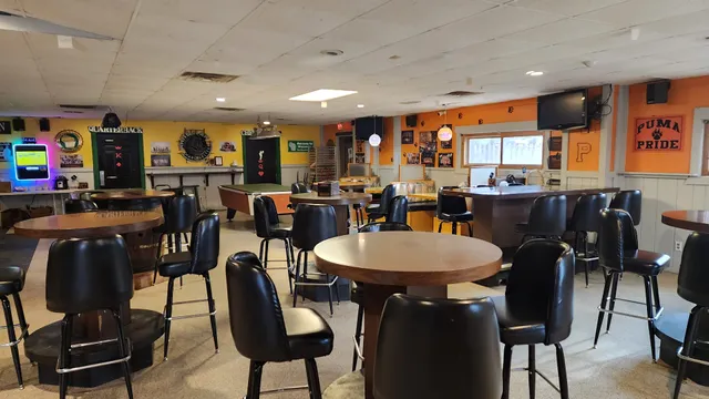 Head Inn Sports Bar & Grill