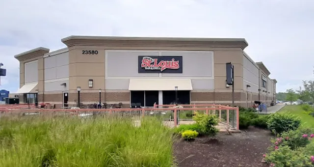 St. Louis Bar & Grill