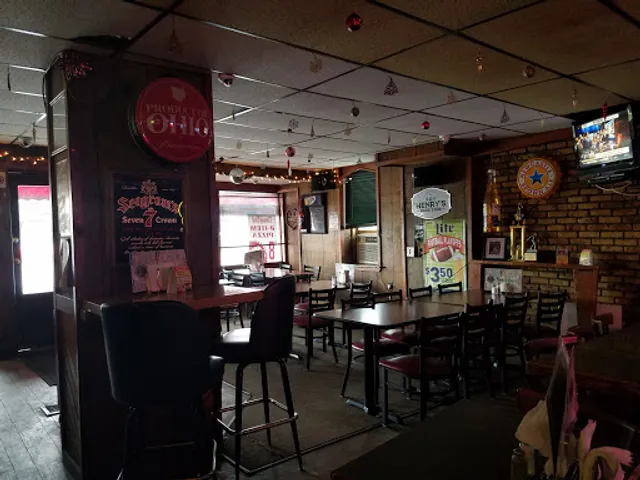 Doug Out Pub & Grill