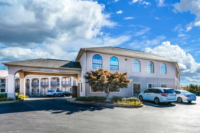 Econo Lodge Inn & Suites Horn Lake - Southhaven