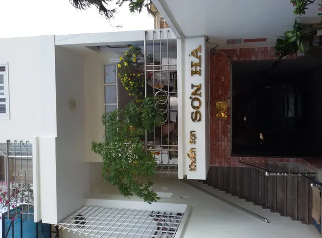 Khách Sạn Sơn Hà