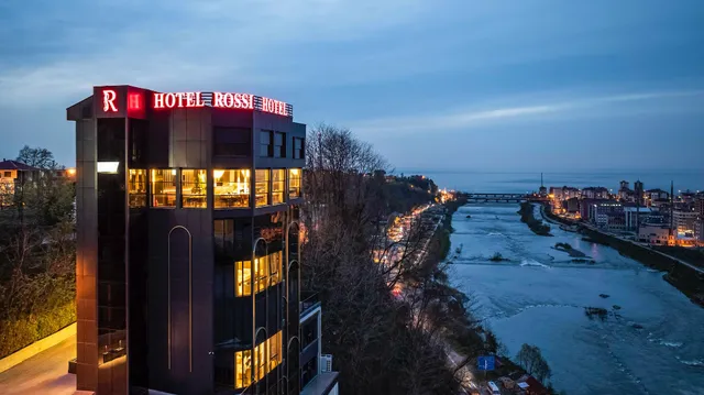Rossi Luxury Hotel