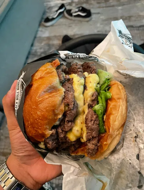 Black Bull Burguer