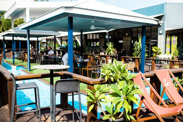 The Boathouse Tavern