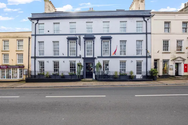 Sleeping Bear Hotels