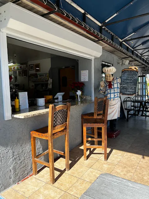 Miyi La Cubanita Cuban Cafe Dos