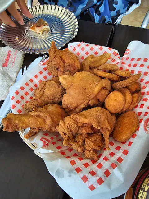 Shakey's Pizza Parlor