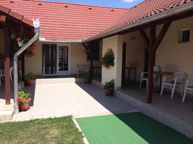 Holdfény Vendégház