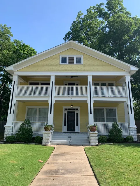 The Wah-Zha-Zhi House