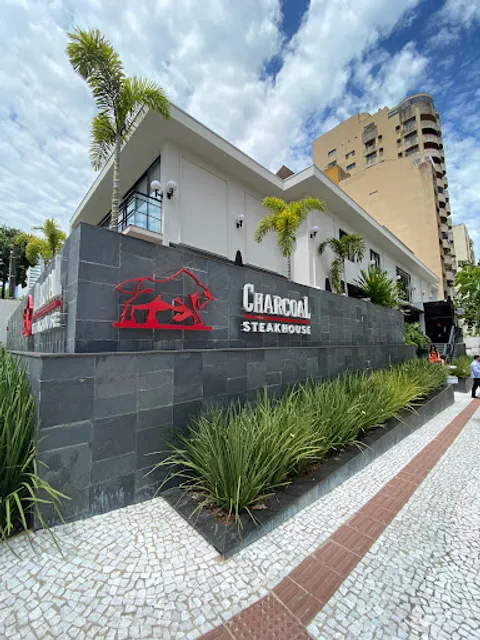 Charcoal Restaurante