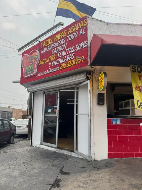 Toño's Burger (antes Tacos Fer)