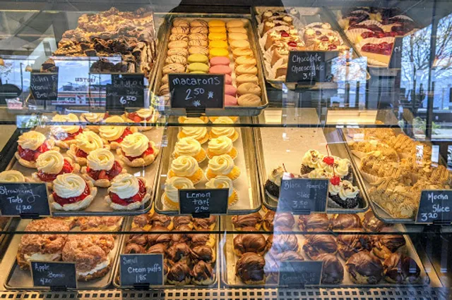 Mountain View Bakery & Delicatessen Ltd