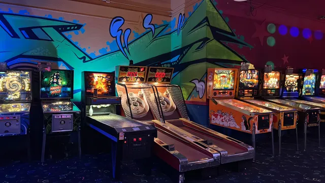 Sparks Pinball Museum & Arcade - Troy