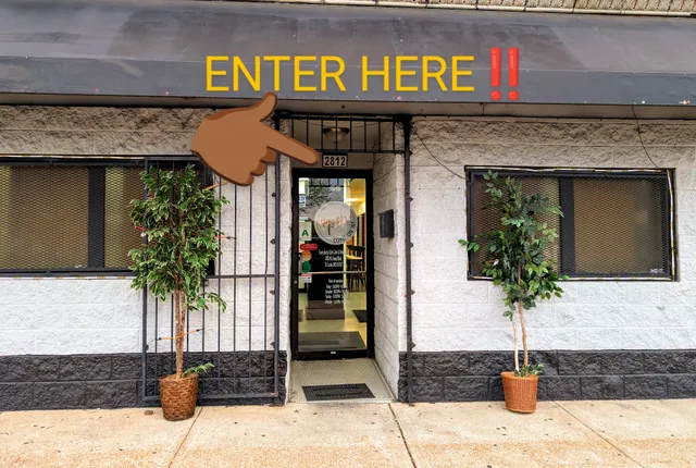 Everybody Eats Cafe' & Restaurant