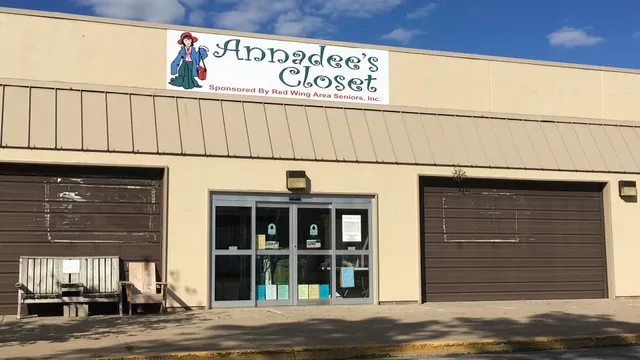 Annadee's Closet