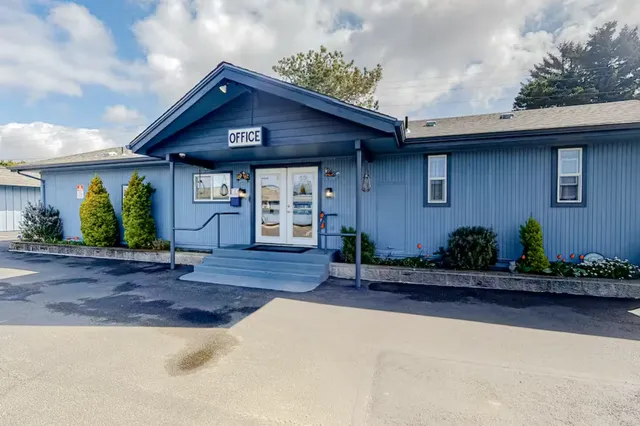 Lamplighter Inn by Vacasa