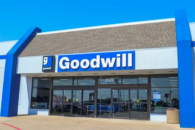 Goodwill Store & Donation Center - Irving