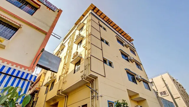 OYO Usuru Comforts Near Hare Krishna Hill