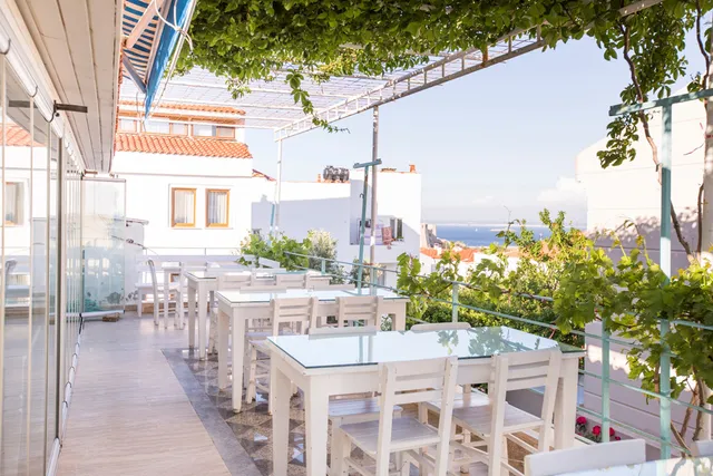 Bozcaada Aksoy Otel Otelleri