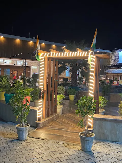 Cheers The Pub Bar & Restaurant