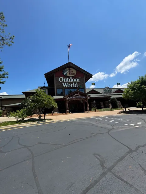 Bass Pro Shops