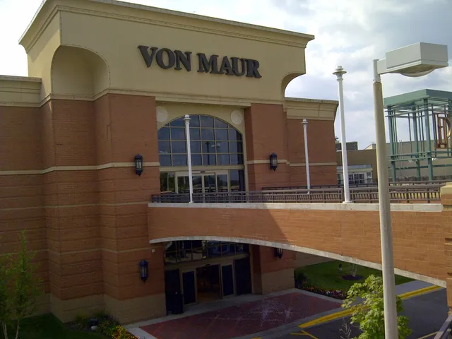 Von Maur
