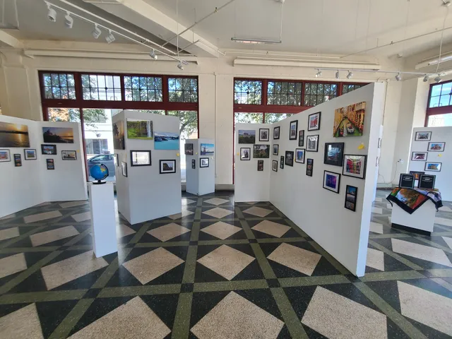 The Spinning Plate Gallery