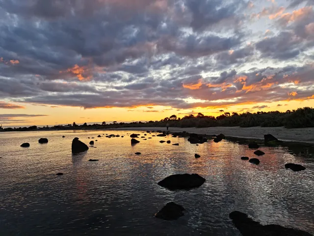 Altona Dog Beach Parking
