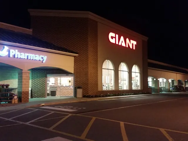GIANT
