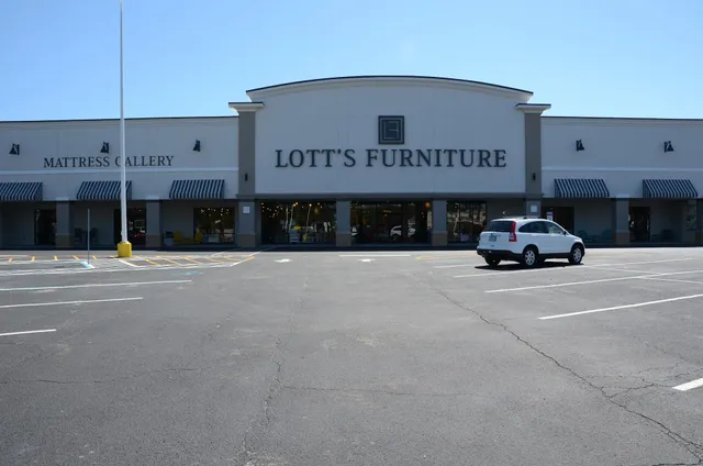 Lott's Furniture