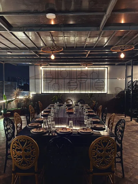 etcetera | Rooftop Restaurant