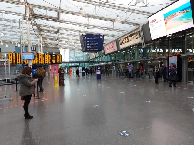 Manchester Piccadilly station