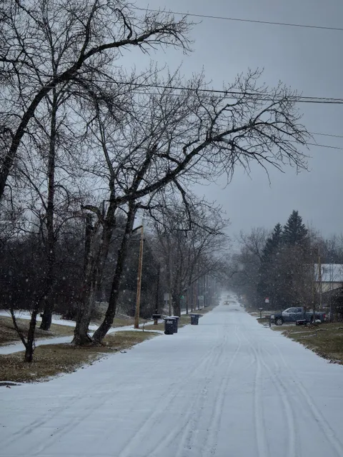 Waabizheshikana Trailhead