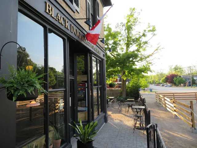 Black Dog Village Pub & Bistro