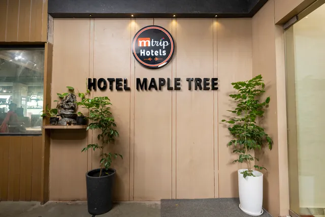 HOTEL MAPLE TREE