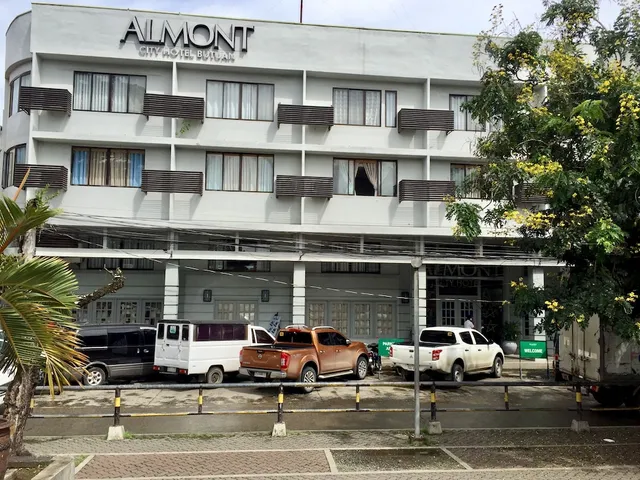 Almont City Hotel