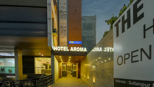 FabHotel The Aroma