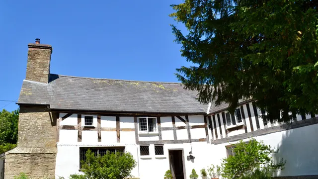 Walford Court Bed & Breakfast