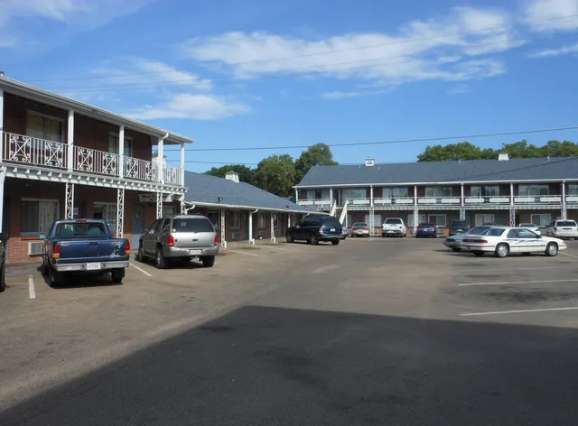 Resident Suites Motel