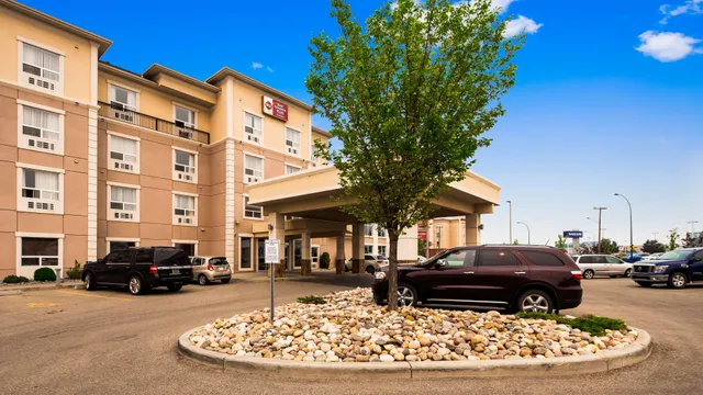 Best Western Plus South Edmonton Inn & Suites