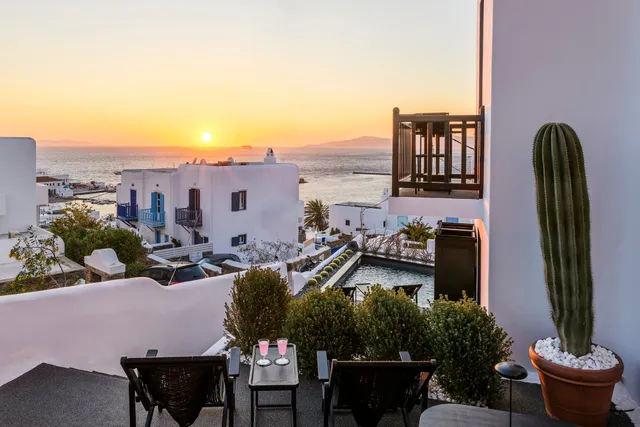 She Mykonos - Luxury Apartments