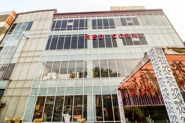 Townhouse Patparganj Max Super Speciality Hospital Formerly Royal Stay